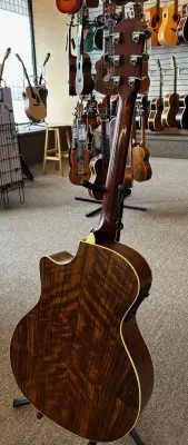 Taylor Guitars - 414CE 2